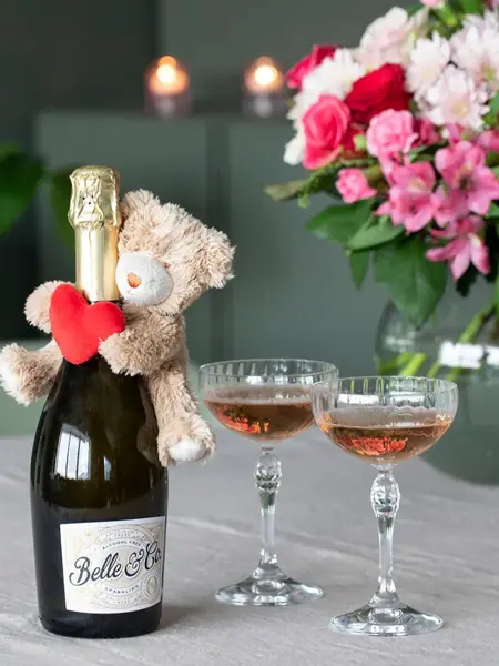 Røde og rosa blomster til morsdag og valentines, fra mester Grønn