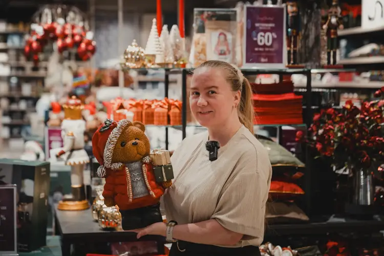 Pyntefigurer i ulike former er alltid populære til jul, ifølge Evelyn Frydenberg i Feel. Hun tror at "Teddy" med LED-lys kommer til å slå ekstra godt an i år.