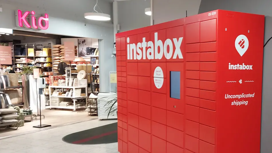 Instaboks inne på senteret ved Kid butikken