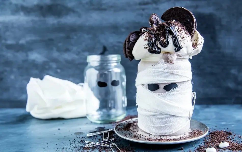 Oreo Milkshake i skummelt glass, til halloween
