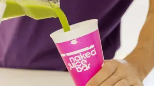 Naked-juice-bar-butikksida-16.9.jpg