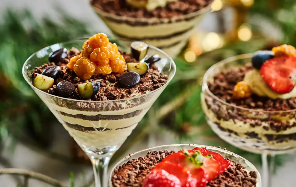 Dronning Maud Dessert i flotte glass på stett