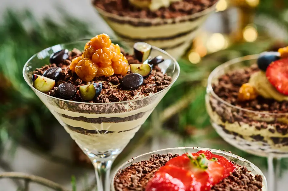 Dronning Maud Dessert i flotte glass på stett