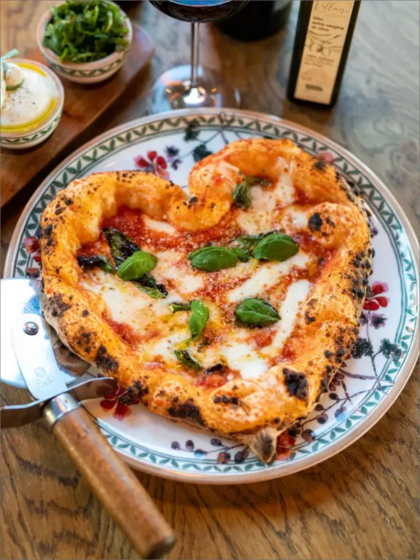 Hjerteformet pizza