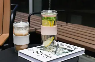 kitchn-modern-house-sipster-uke25-4.3