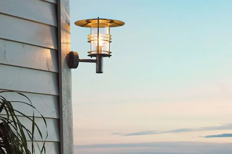 Christiania Belysning hjelper deg å finne riktig utebelysning.