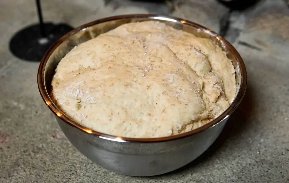 deig som hever i en bolle