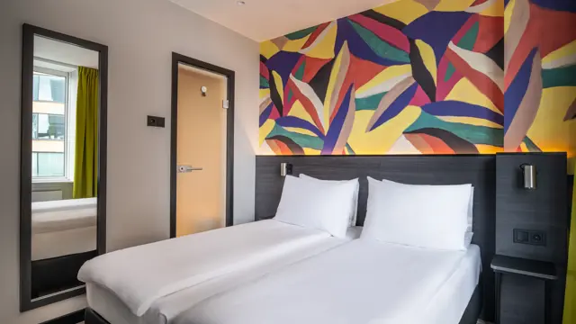 ThonHotelRotterdamBathroomClassicDoubleRoom