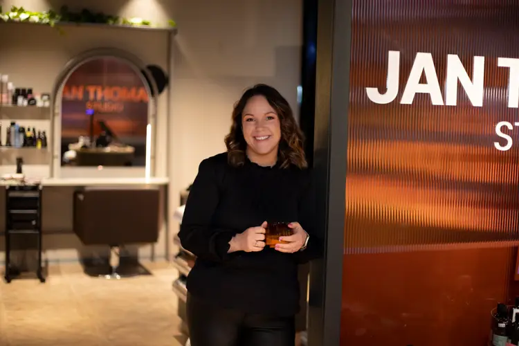 I dag har vi pratet med Stine fra Jan Thomas Studio. Stine har nå vært avdelingsleder i 5 fine måneder ❤️ 