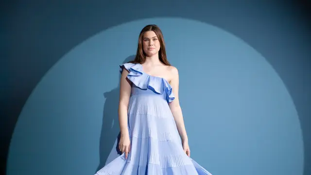 Kjoler mai festligheter og bryllup