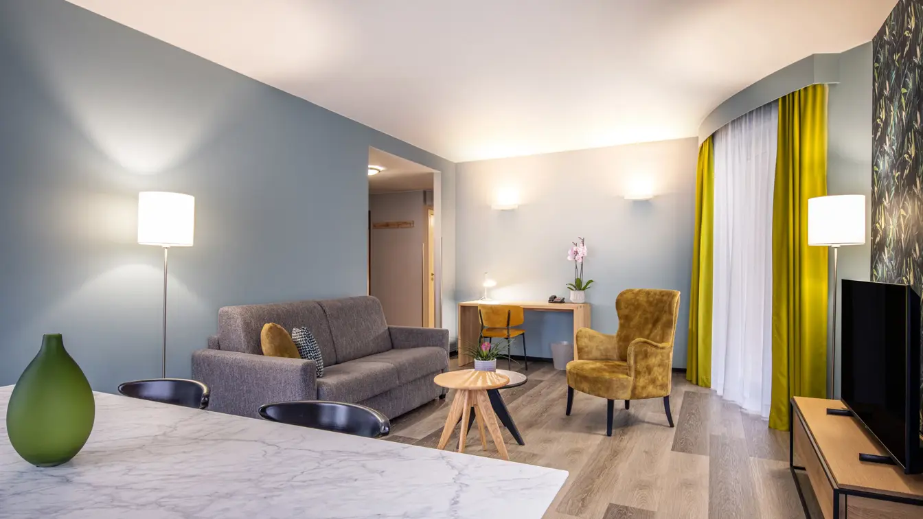 Thon_Residence_Parnasse_ApartmentBedroom