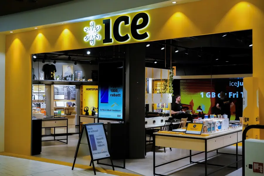 Utsiden av ICE butikken på Sandvika Storsenter 