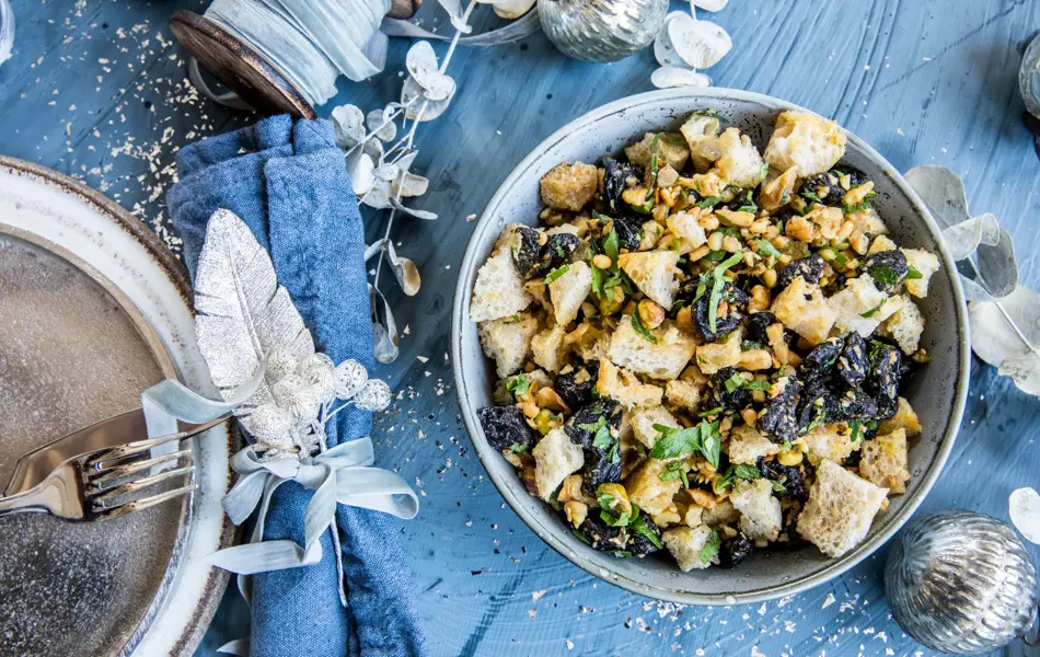 Bolle med stuffing til kalkun sett ovenfra.