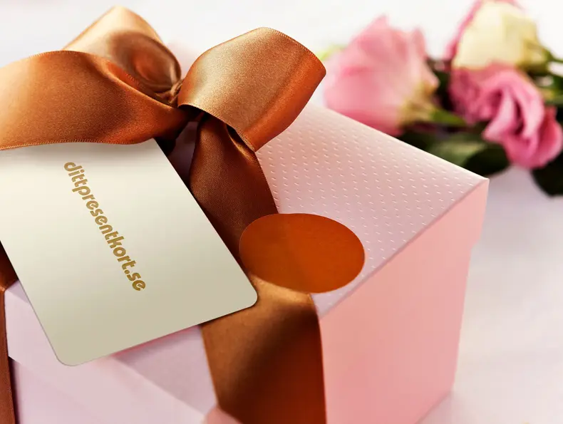 gavepakke med stor sløye med dittpresentkort