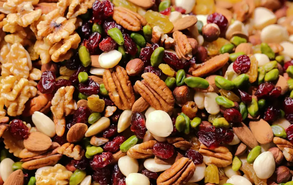nøtter i forskjellige varianter