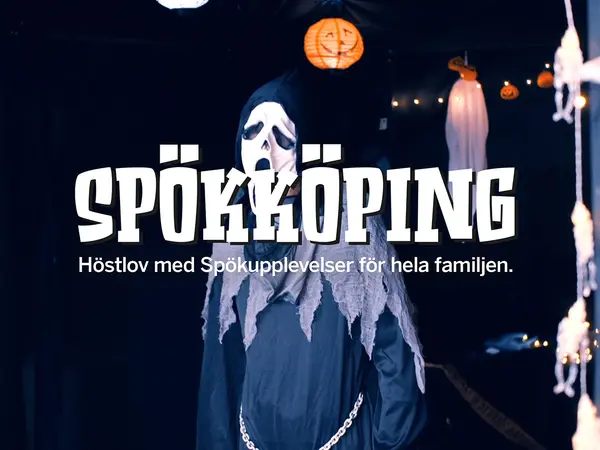 Spökköping i Mirum Galleria med höstlovsaktiviteter. Bakgrund ett spöke