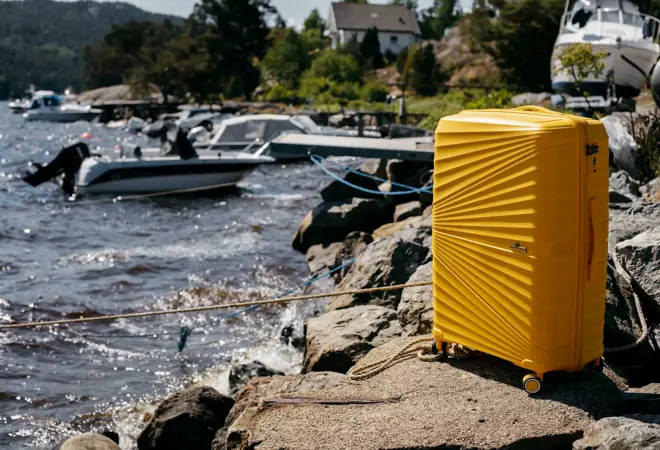 North-Pioneer_Copenhagen_7110094-Yellow_M9