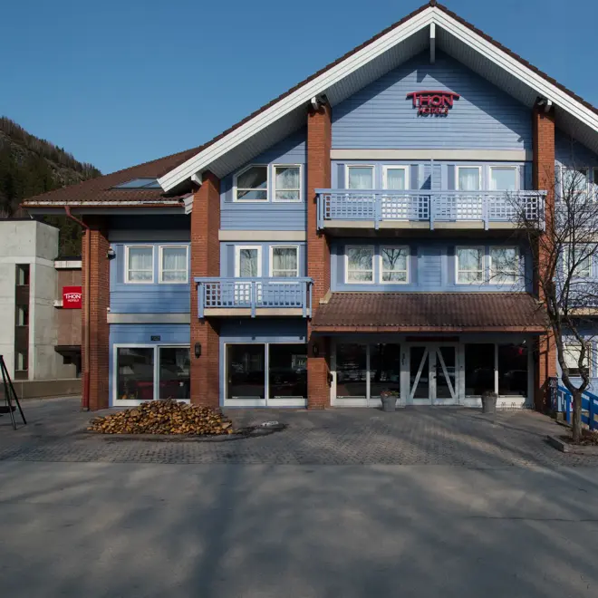 Fasade på Thon Hotel Hallingdal i naturskjønne Ål