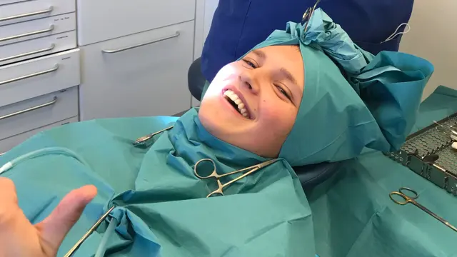 Pasient i tannlegestol