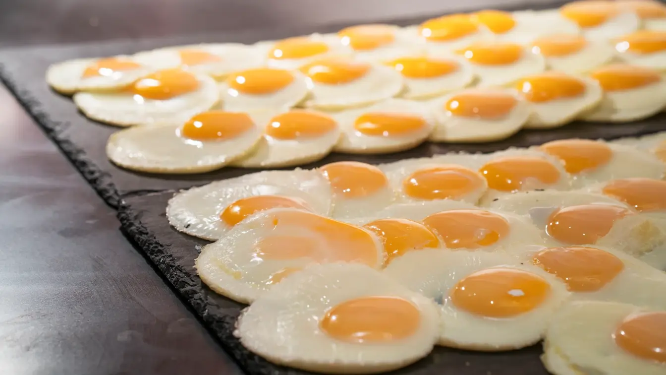 Speilegg på stekeflate på Thon Hotel Skeikampen