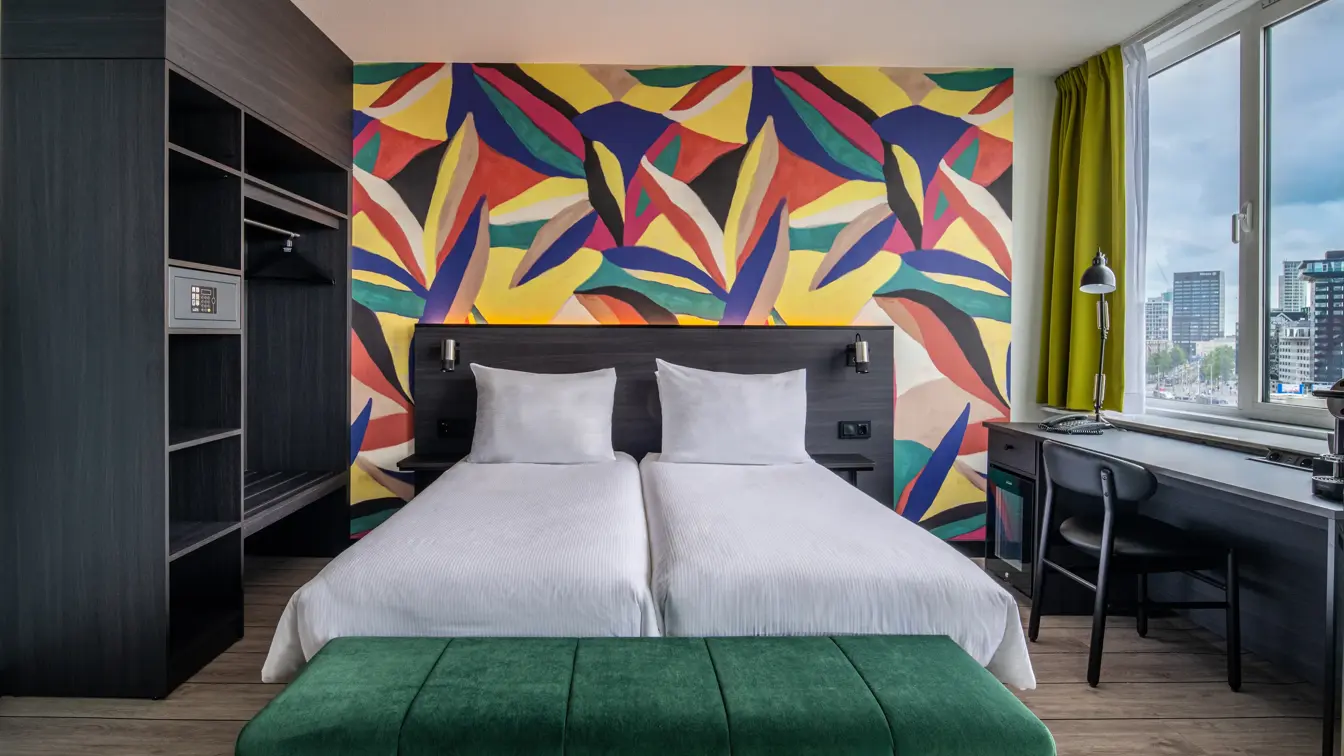 ThonHotelRotterdamSuperiorRoomRiverView