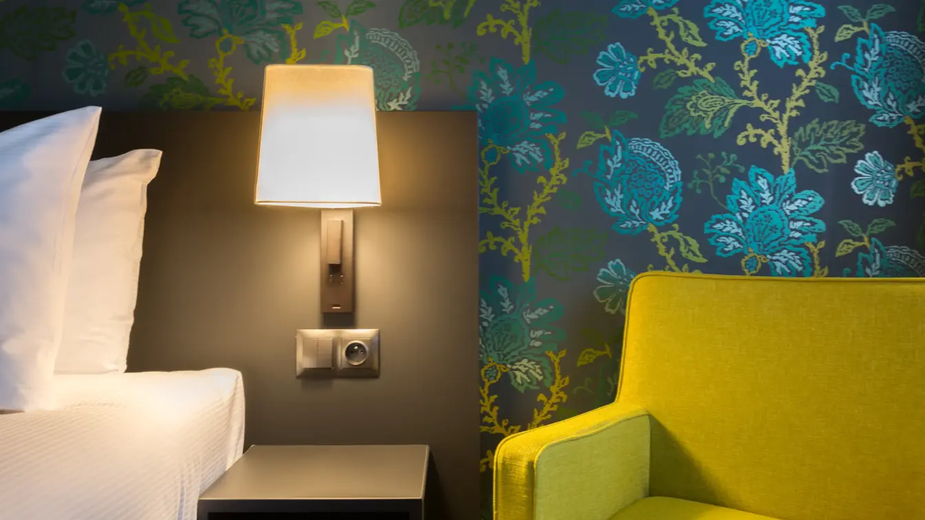 Thon_Brussels_City_Centre_bedroom_cityview_