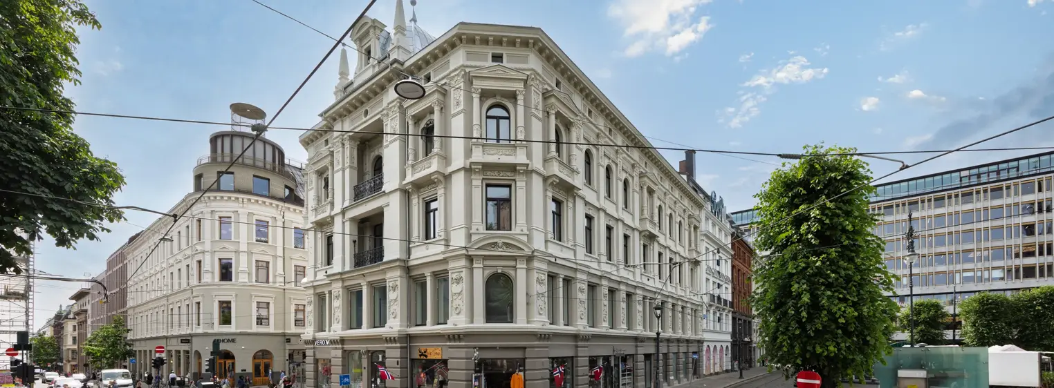 Fasaden av Stortorvet 2 sett fra kirkegata