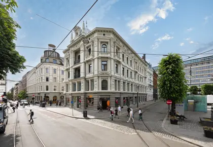 Fasaden av Stortorvet 2 sett fra kirkegata