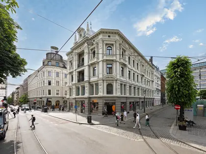 Fasaden av Stortorvet 2 sett fra kirkegata