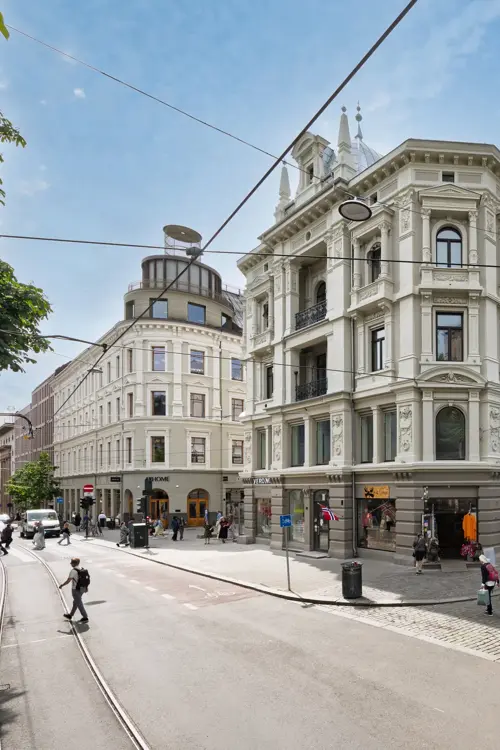 Fasaden av Stortorvet 2 sett fra kirkegata