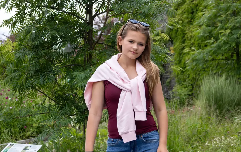 Bilde av barn i klær til skolestart