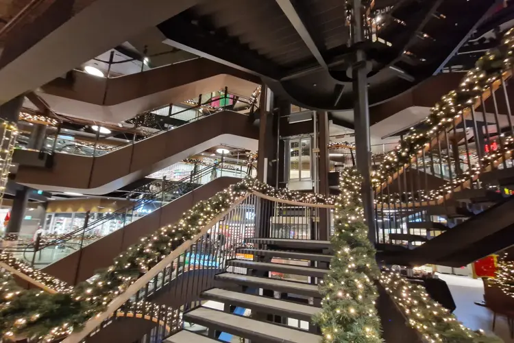 Koch kjøpesenter og Glasshuset