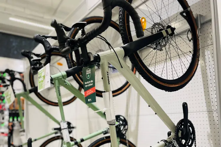 Våren er i anmarsj og mange tar frem syklene igjen. Det markerer også starten på en ny sesong for vår del. Sykkel er bra for helsa, miljøet og lommeboka.