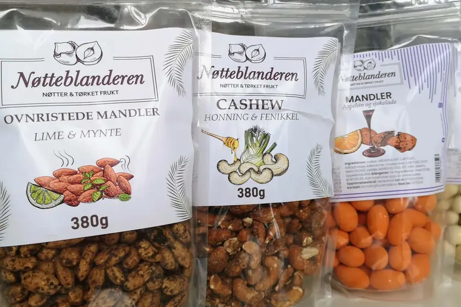 Poser med forskjellige nøtter