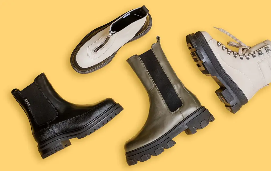 Sko på gul bakgrunn