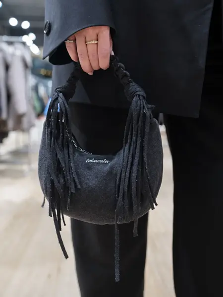 Sort veske fra The Vibe