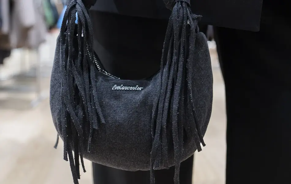 Sort veske fra The Vibe