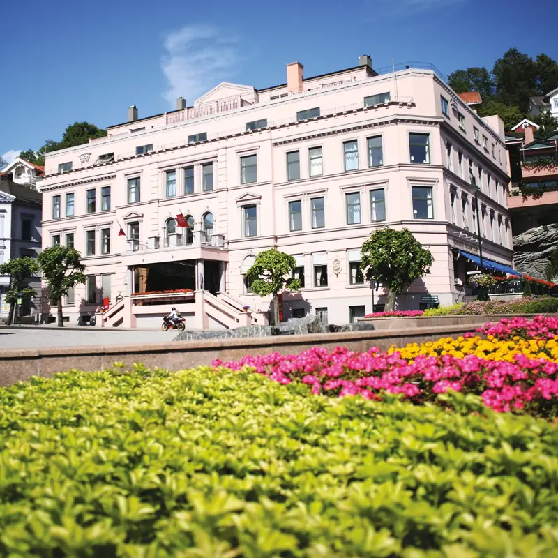 Fasade av Thon Hotel Høyers i Skien