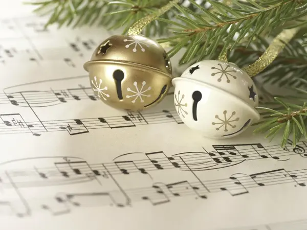bjeller og noter julemotiv