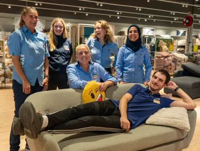 seks ansatte hos Jysk