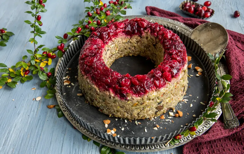 Nøttestek med tranebær på toppen