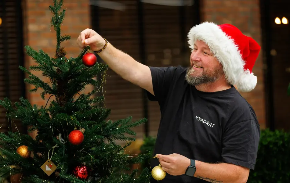 2025_kvadrat_jul_web_kampanjebilde_3-2