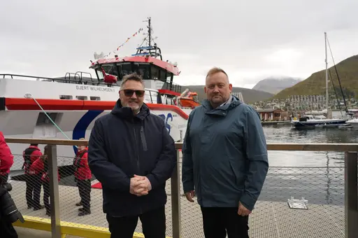 Kjetil Nilsen og Geir Thorvaldsen foran RS 178 i forbindelse med dåp i Tromsø