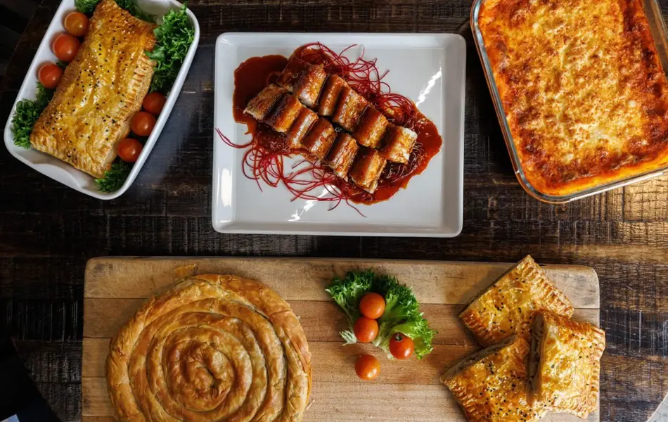 Ulike matretter på et bord 