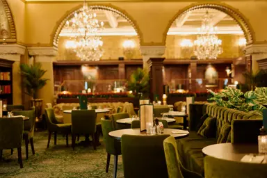 Hotel Bristol Mauriske Salonger