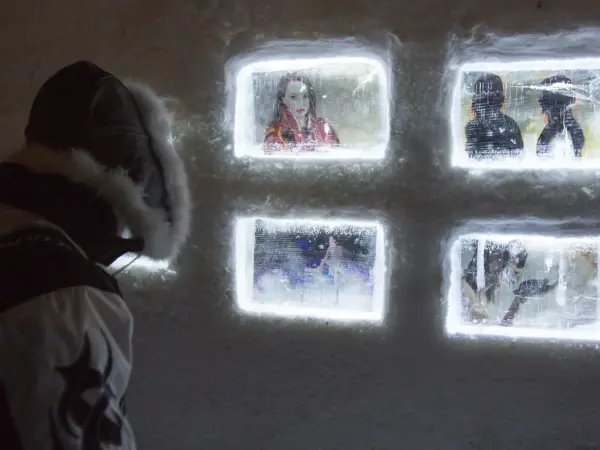 Iskunst på Sorrisniva Igloo hotel