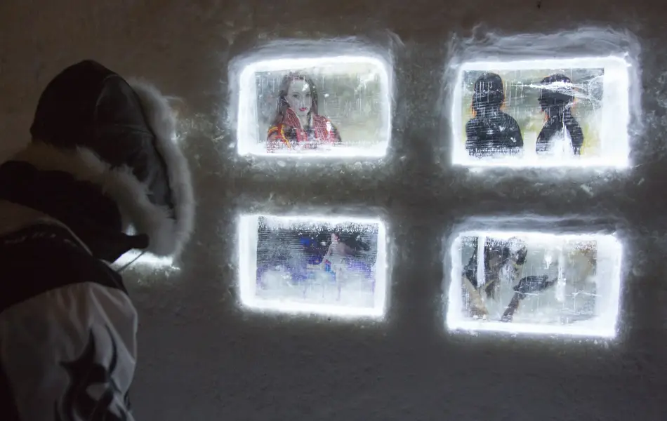 Iskunst på Sorrisniva Igloo hotel