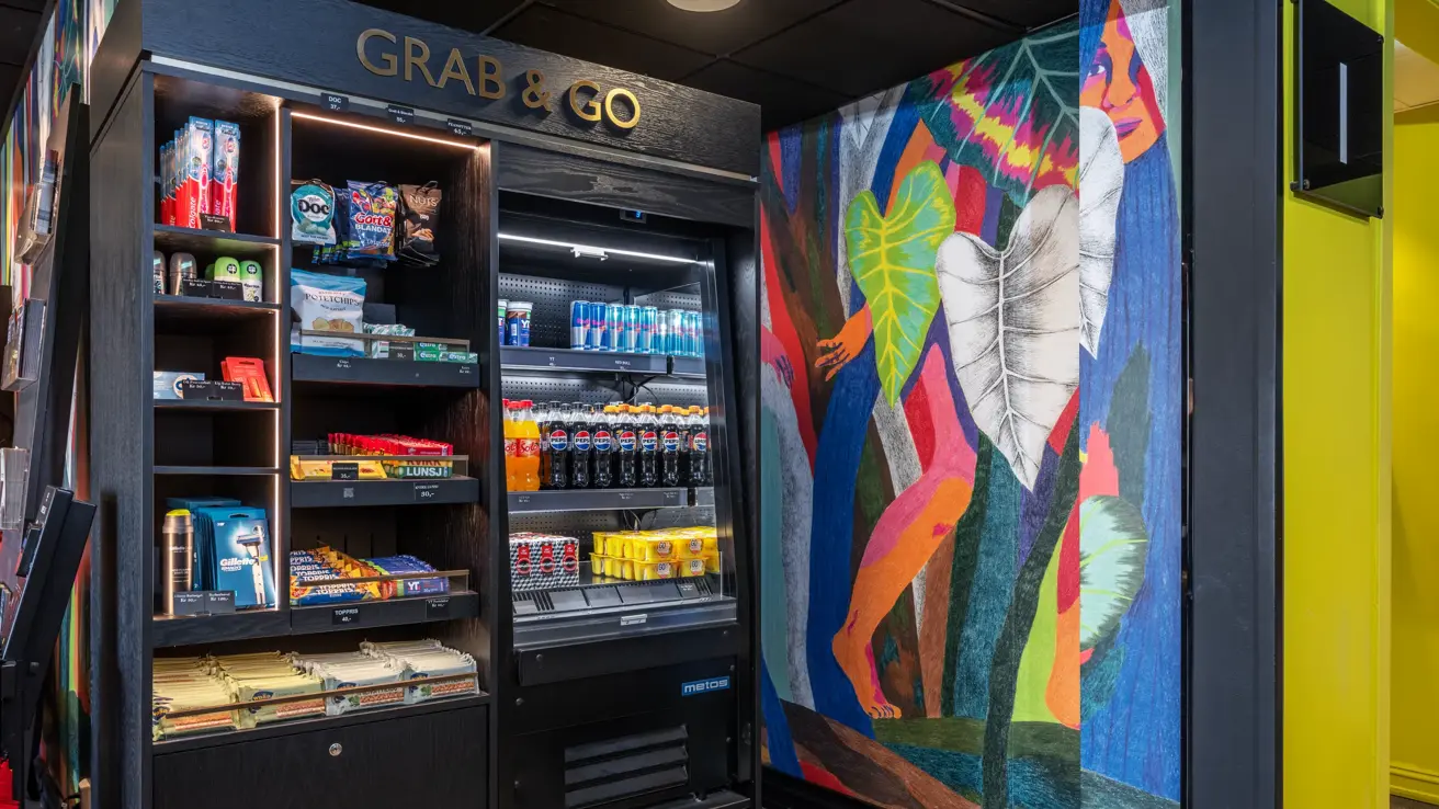 Grab and go med forskjellige produkter til salgs.