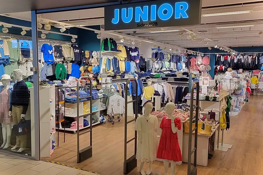 Junior Barneklær inngangen
