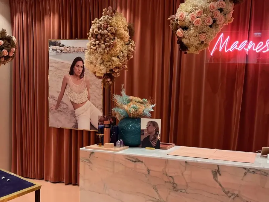 Maanesten smykkenyheter i butikk